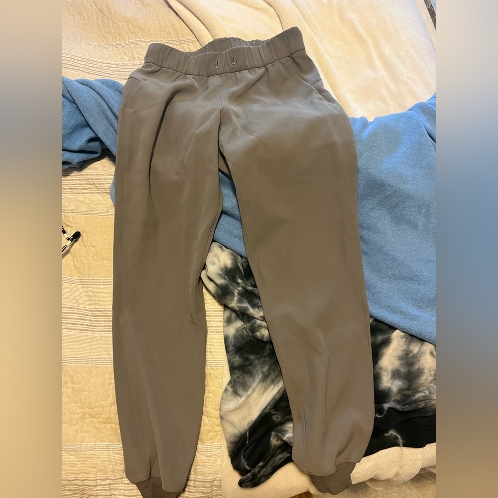 Lululemon joggers